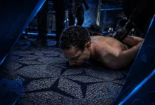 كول توماس أثناء إلقاء القبض عليه.. وهو مطور ألعاب صناعة ألعاب الفيديو