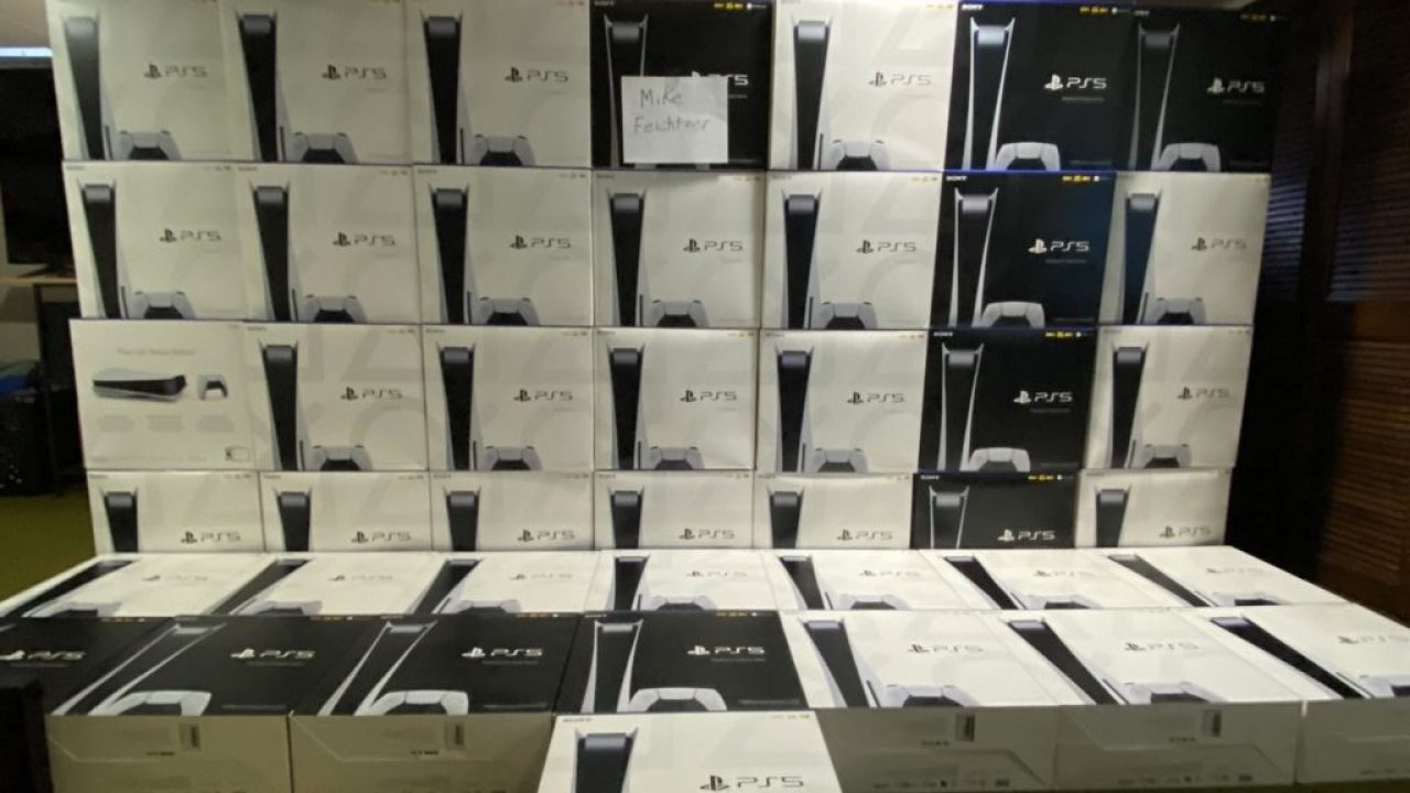 PS5 scalper